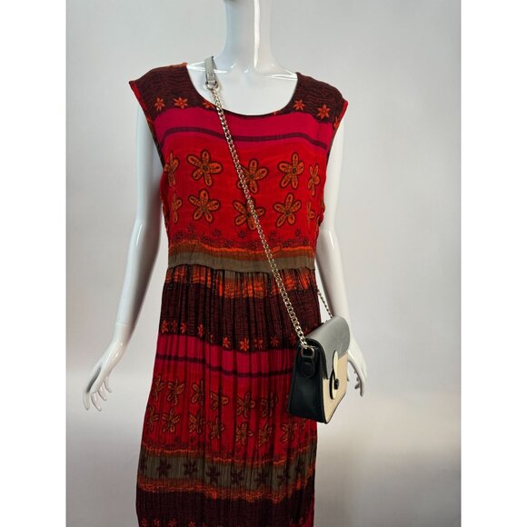 Paula Rossi Cream & Silver Leather Look Crossbody Bag With Gold Chain Strap - Picture 13 of 16